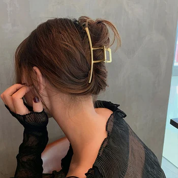 2021 Yeni Kadın Zarif Altın Hollow Geometrik Metal Saç Pençe Vintage Saç Klipler Kafa Katı Firkete Moda Saç Aksesuarları 0