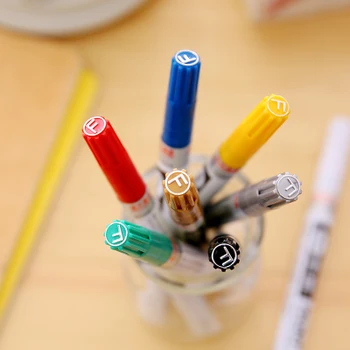 8 Renkler / Set 0.7 mm Ekstra Ince Ucu Renkli işaretleme kalemleri Su Geçirmez kalıcı işaretleyici Metalik boya kalemi İçin Kumaş / Cam / Seramik